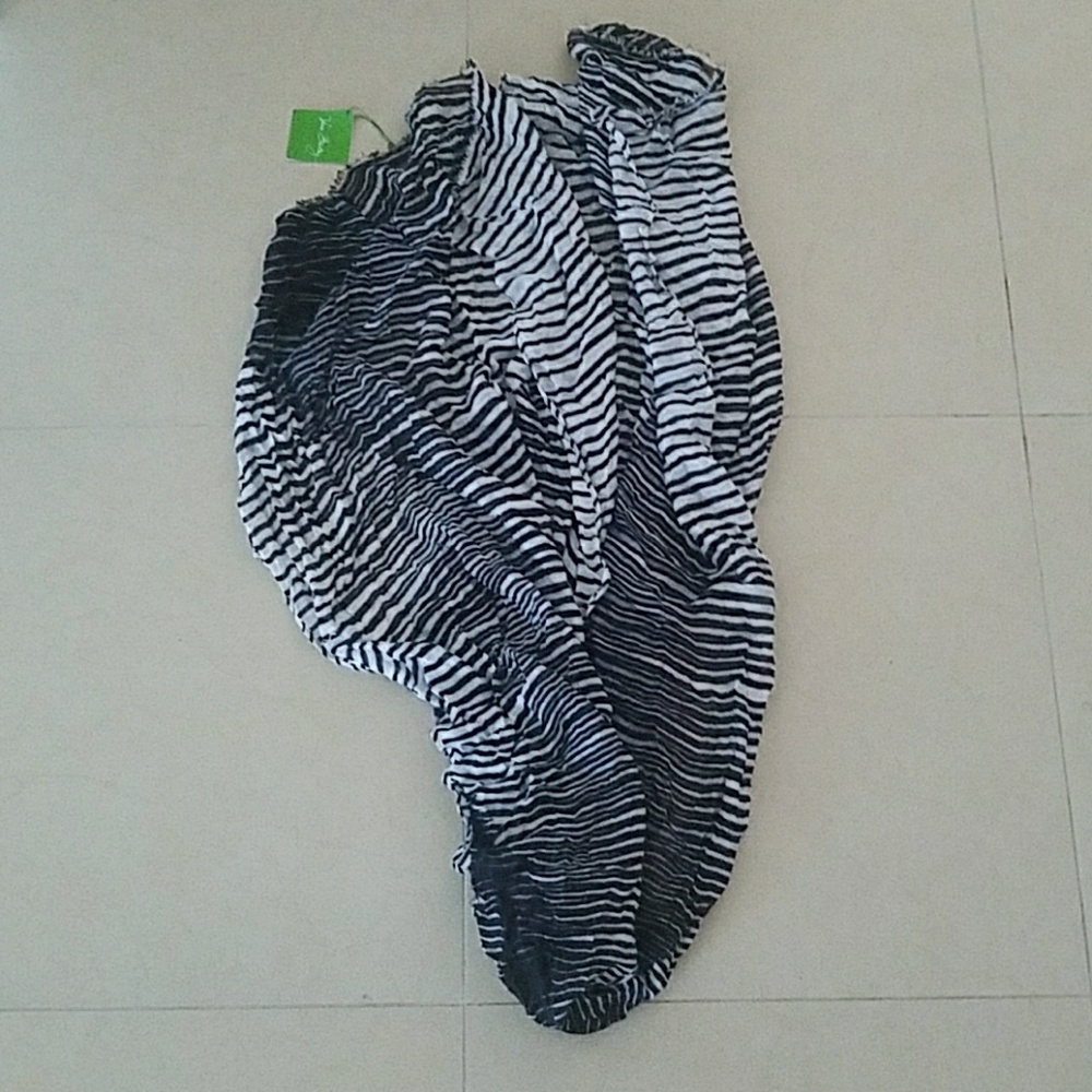 Soft Black and White Fringe Scarf